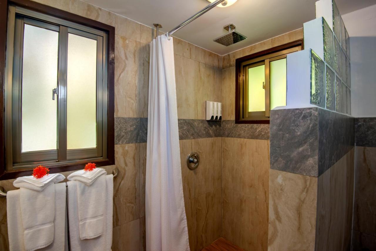 Palau Carolines Resort Koror Ngoại thất bức ảnh